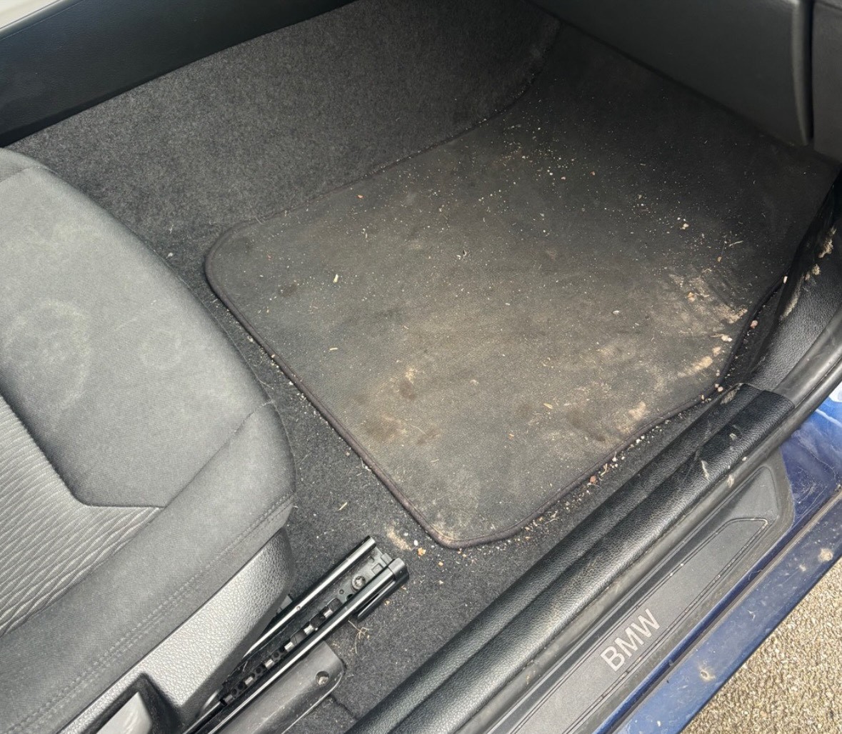 Carrosserie avant detailing, terne et micro-rayee